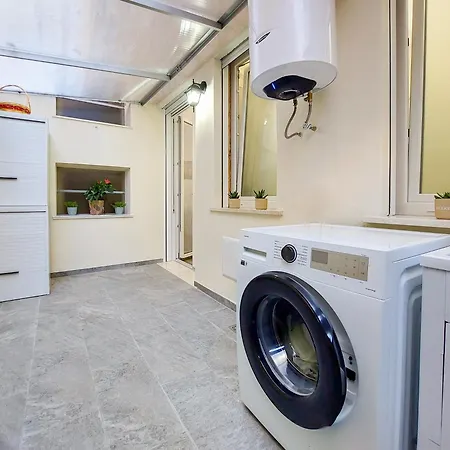 Vivamus Apartment